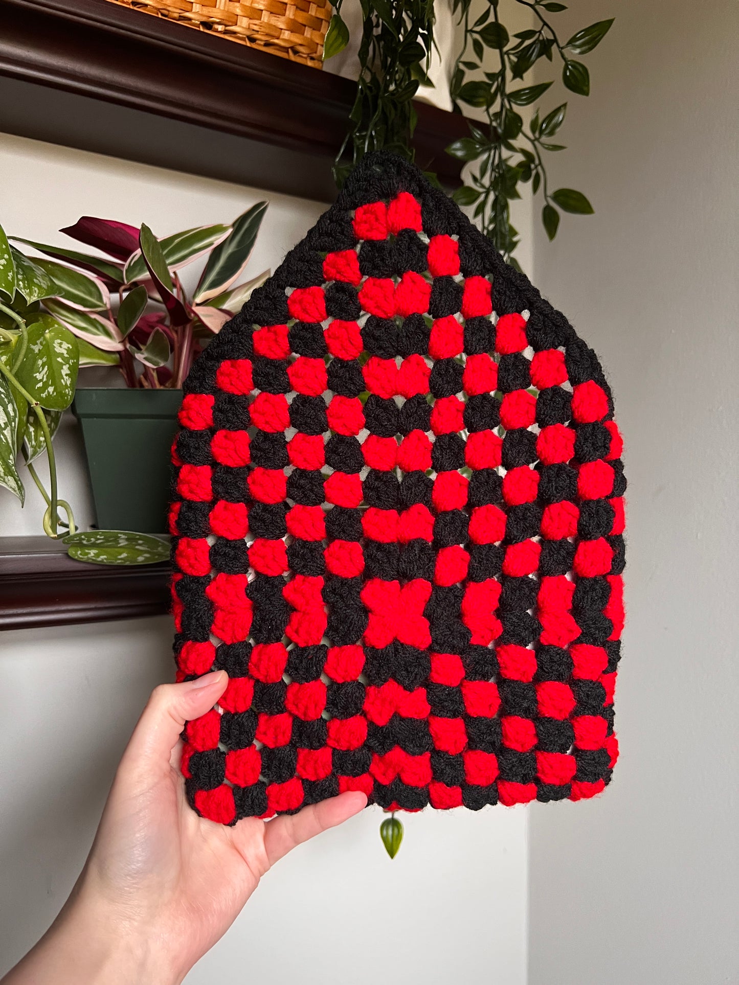 Red and Black Crochet Kindle/Book Sleeve