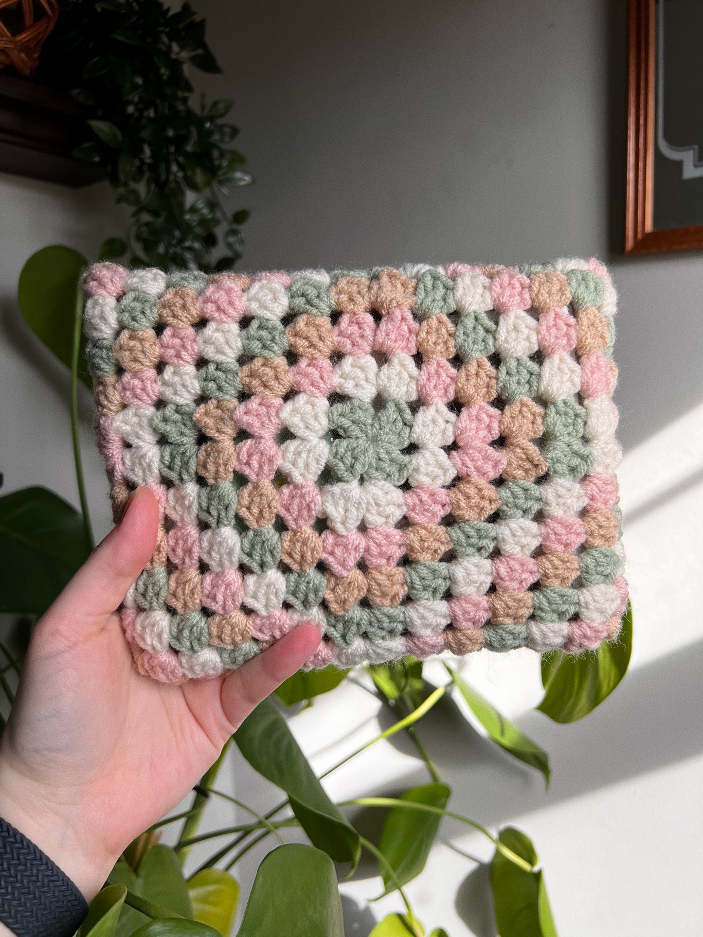 Crochet Kindle Sleeve