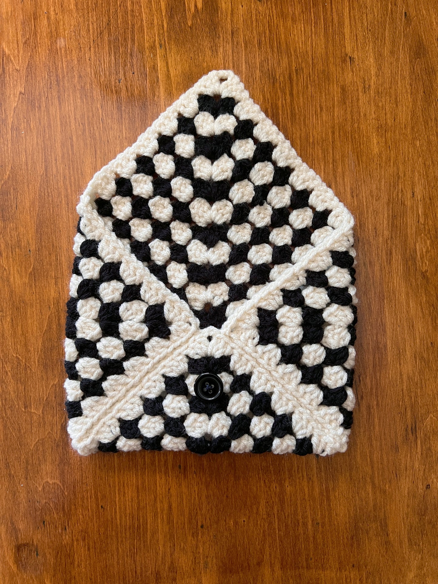Black & White Kindle/Book Sleeve