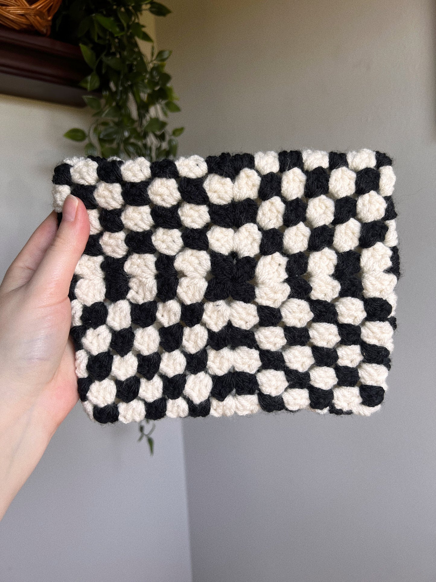 Black & White Kindle/Book Sleeve