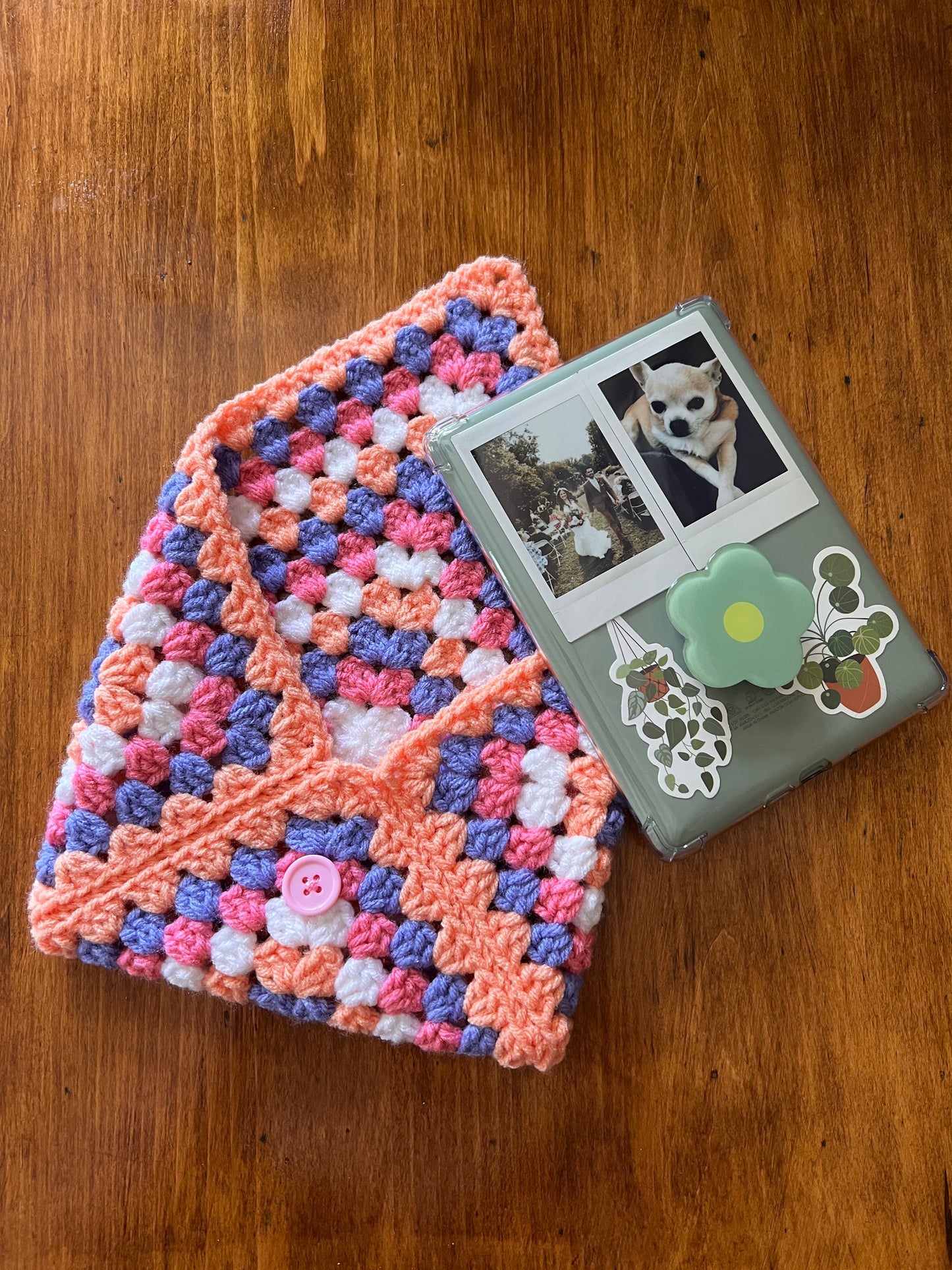 Granny Square Kindle/Book Sleeve