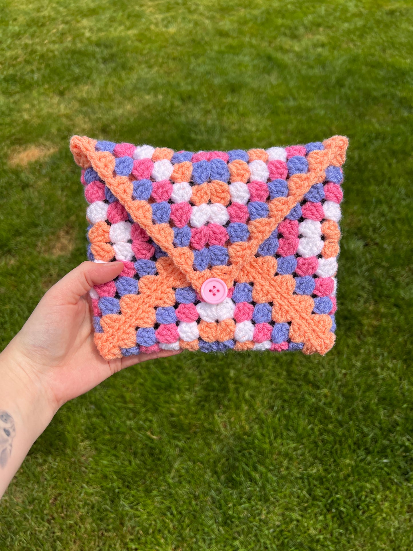 Granny Square Kindle/Book Sleeve