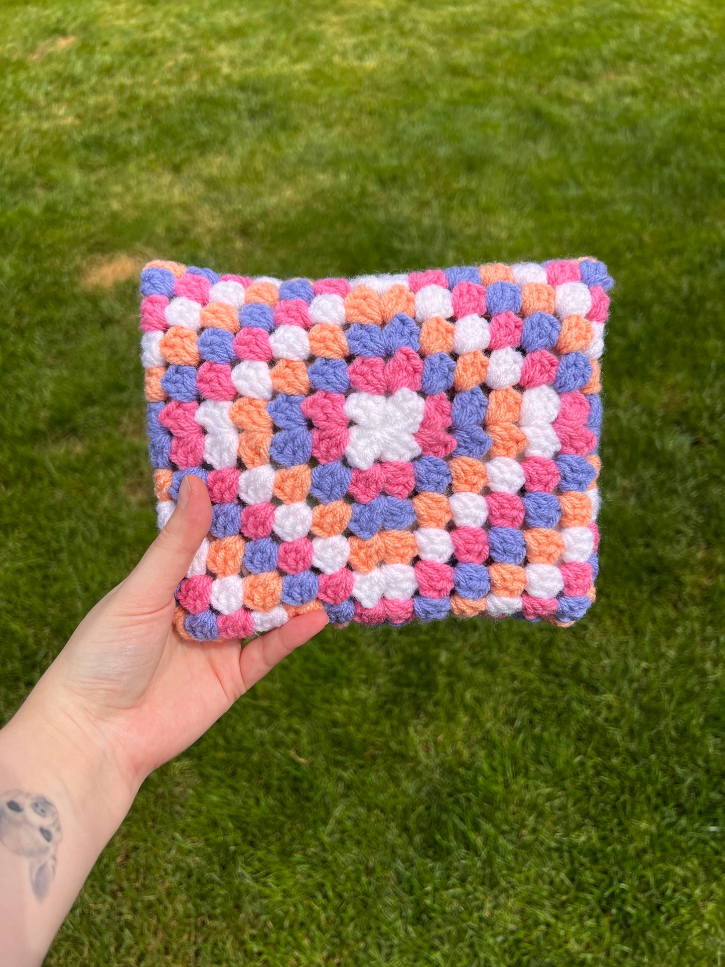 Granny Square Kindle/Book Sleeve