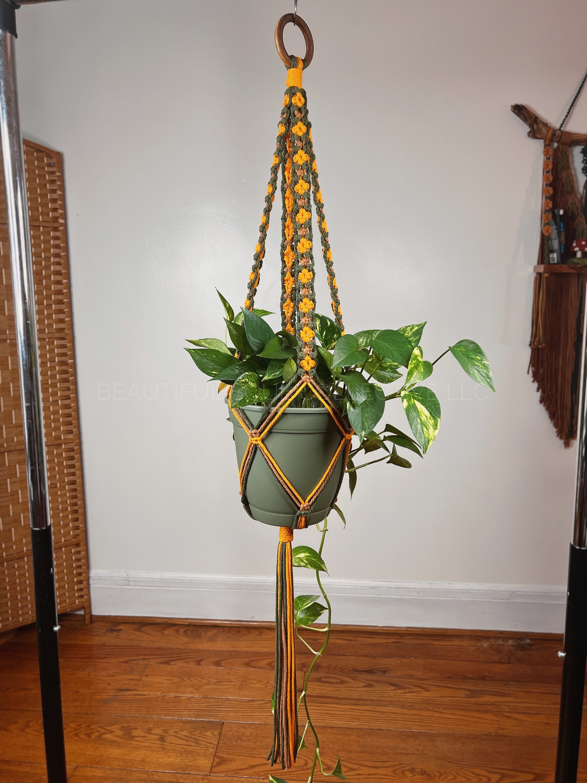 granny square plant hanger Granny Square' Plant Hanger – Beautiful Soul Collective